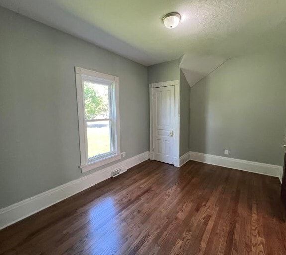 Building Photo - 2327 N 14th St Unit Upper