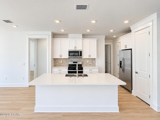 824 Walsonham Dr