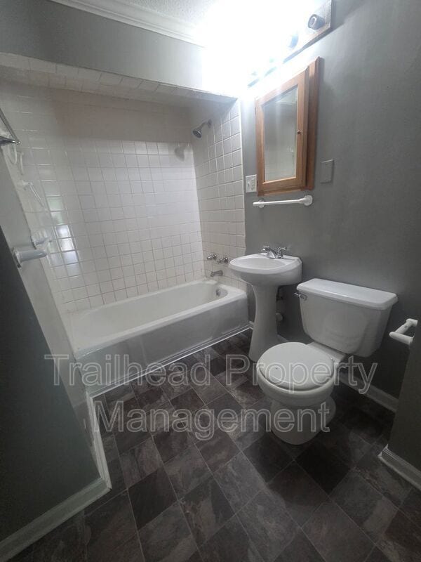 Photo - 119 W 79 Terrace