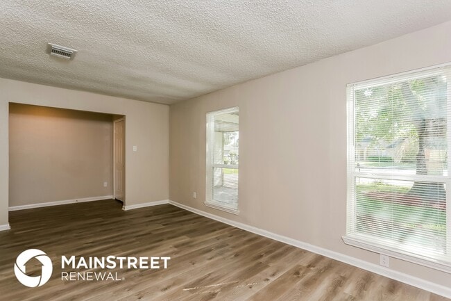 Photo - 1434 New Tree Ln