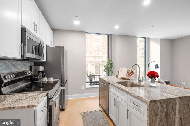 1601 Cherry St Unit 815