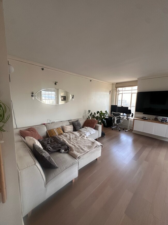 Photo - 702 Ash St Unidad 701
