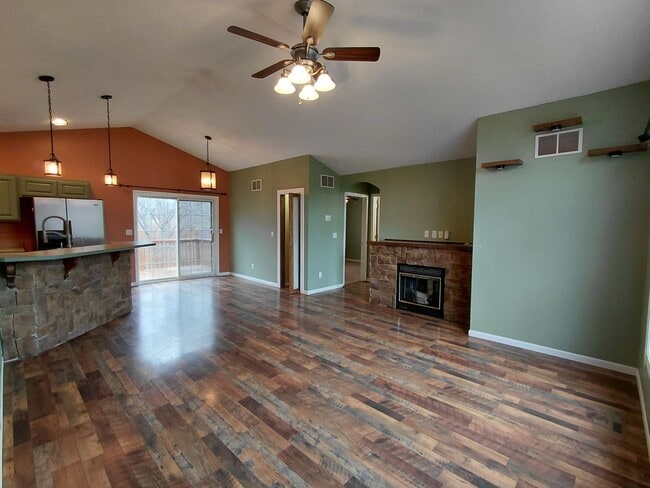 Photo - Home near FLW!