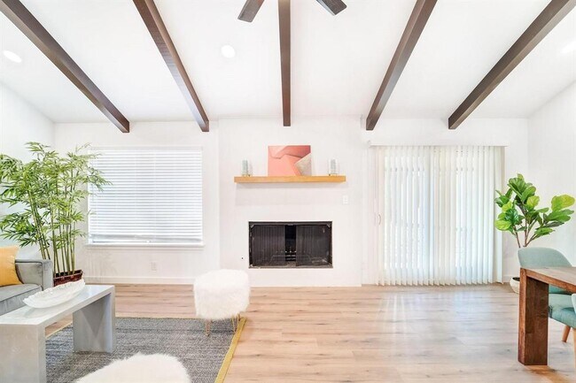 Photo - 8414 Staunton Dr