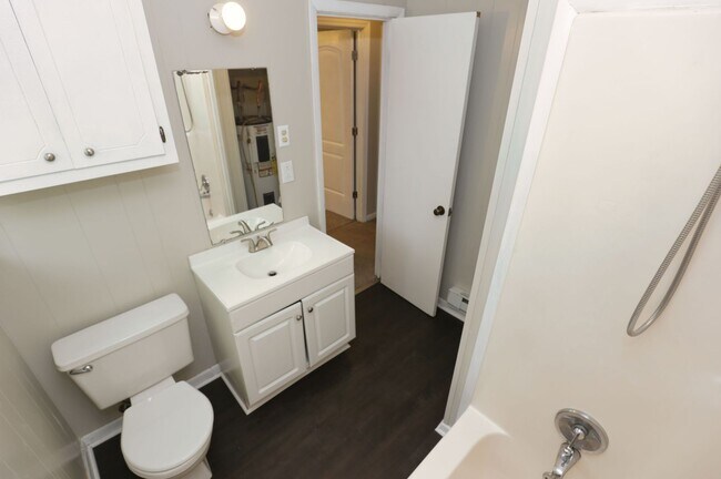 Photo - 306 Tarver St SE Unit B