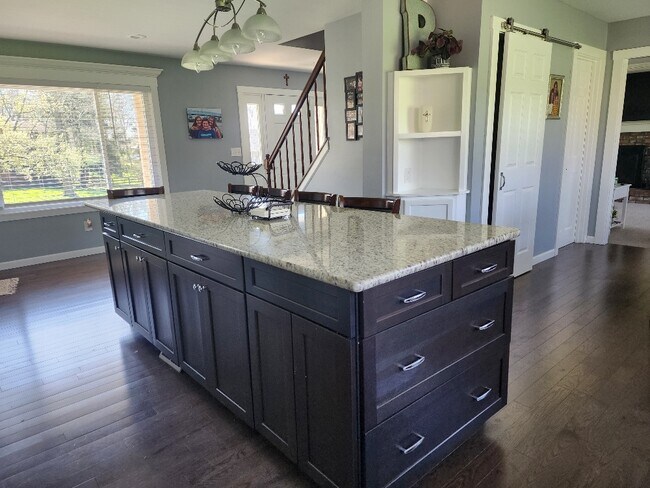 Photo - 3122 Elmwood Dr