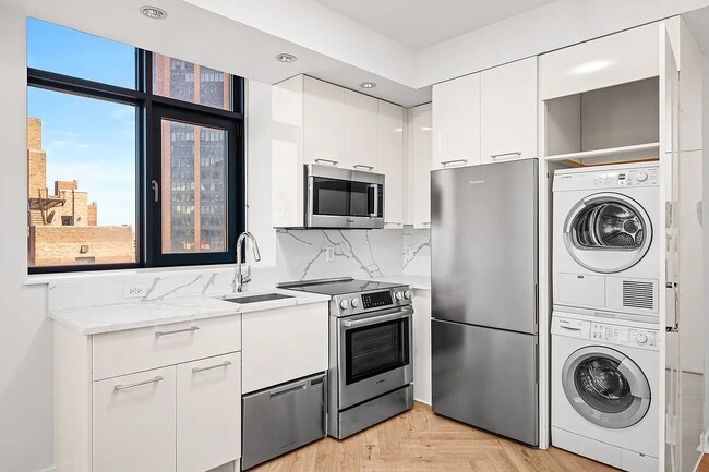 101 E 34th St Unit 34C