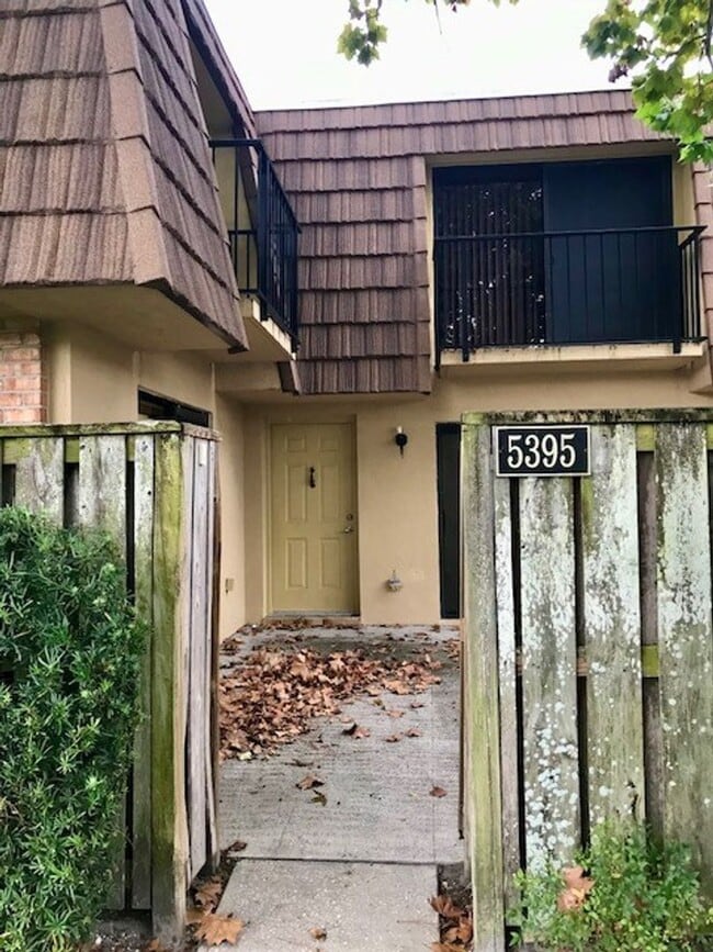 Photo - 2/2.5 in the lovely, cozy community of Middlebrook Pines!