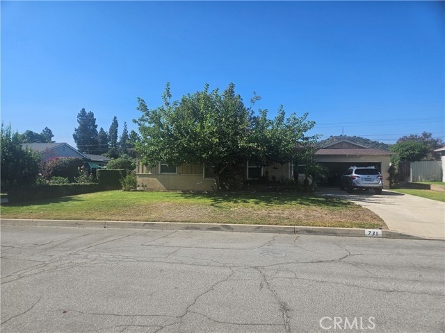 Building Photo - 731 E Renwick Rd Rental