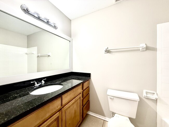 Photo - 644 Kenwick Cir