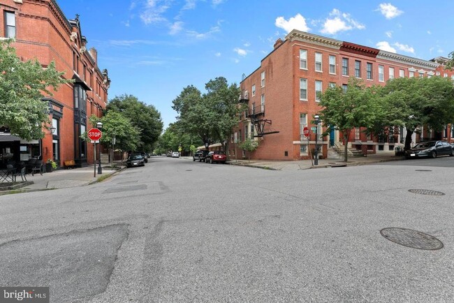 Building Photo - 1435 Bolton St