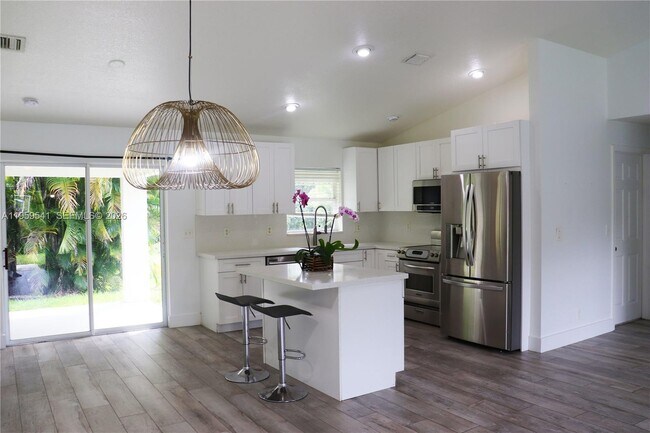 Photo - 16930 W Mead Hill Dr