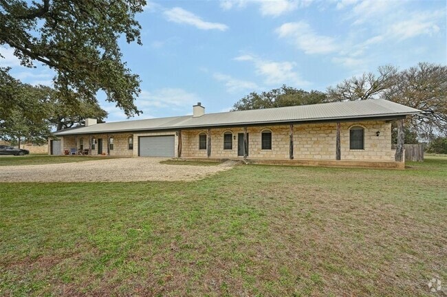 Building Photo - 101 Chestnut Ridge Rental