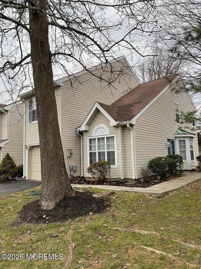 Photo - 134 Rumford Way