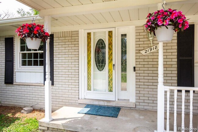 Photo - 21918 Knudsen Dr