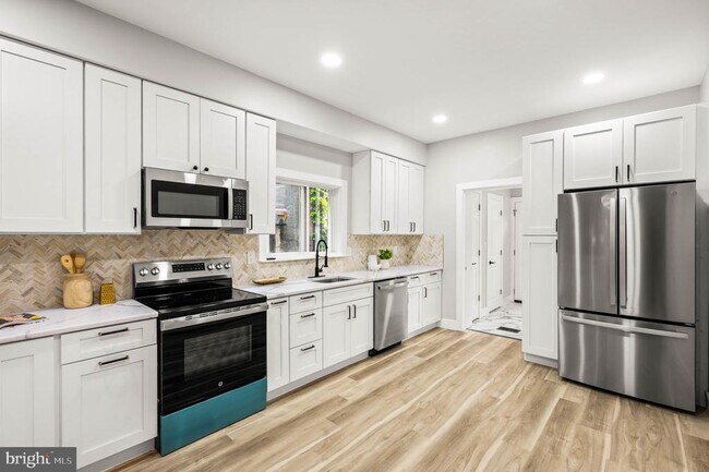 Photo - 5113 W Thompson St