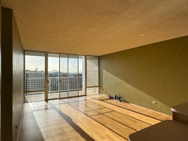 Building Photo - 98-707-707 Iho Pl