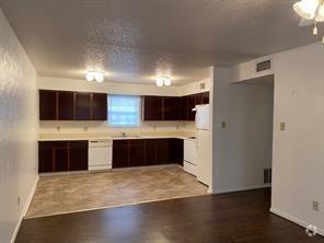 Building Photo - 2507 Stella St Unit B Rental