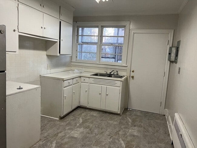 Photo - NMercer420-422 Apartment Unit 422