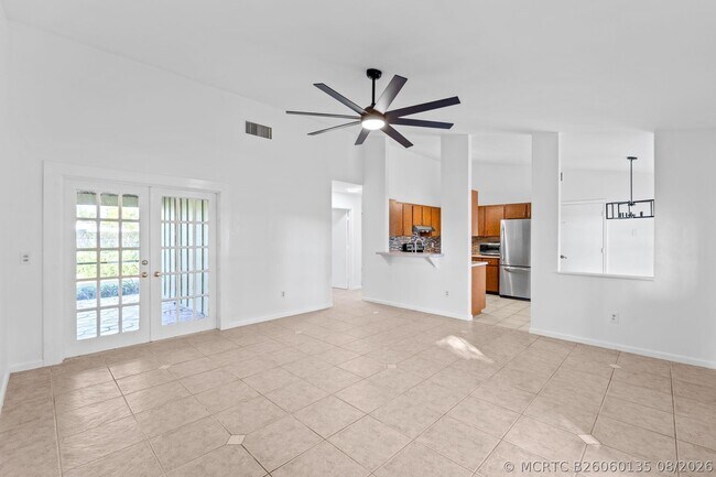 Photo - 11989 Persimmon Blvd