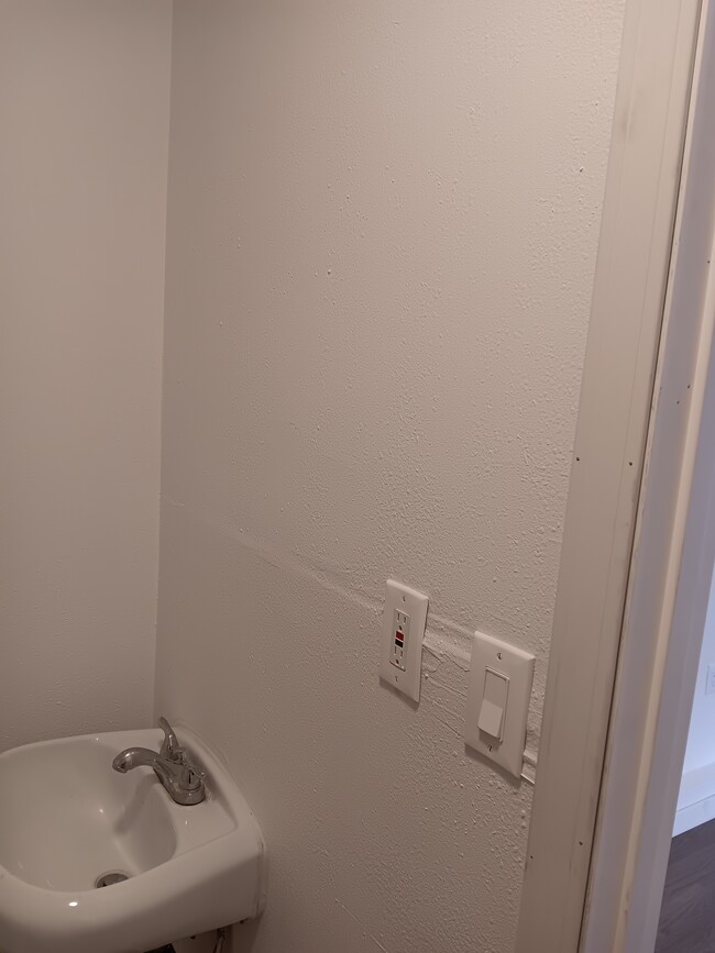 Photo - 44279 Carolside Ave Unit 1