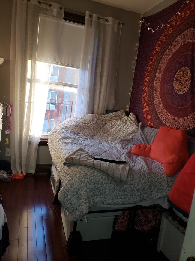 Photo - Newly Renovated Temple Apartment Unit 2