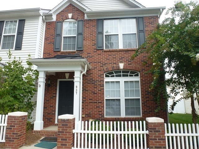 Exclusively Offered by Muse Realty, LLC - Exclusively Offered by Muse Realty, LLC House