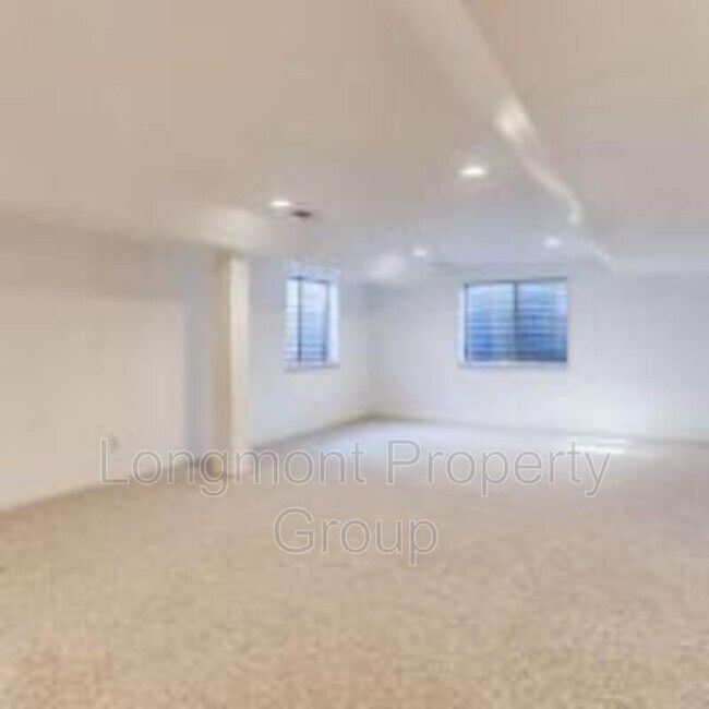 Photo - 3581 Larkspur Cir