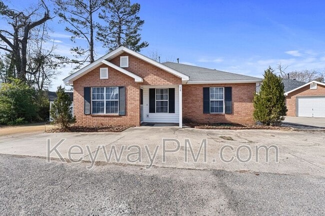 Building Photo - 18 Fowkewood Ct