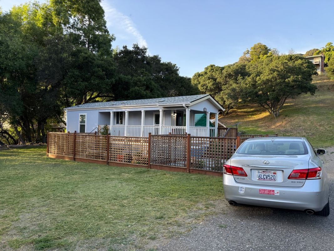 Photo - 6000 Mountain Blvd