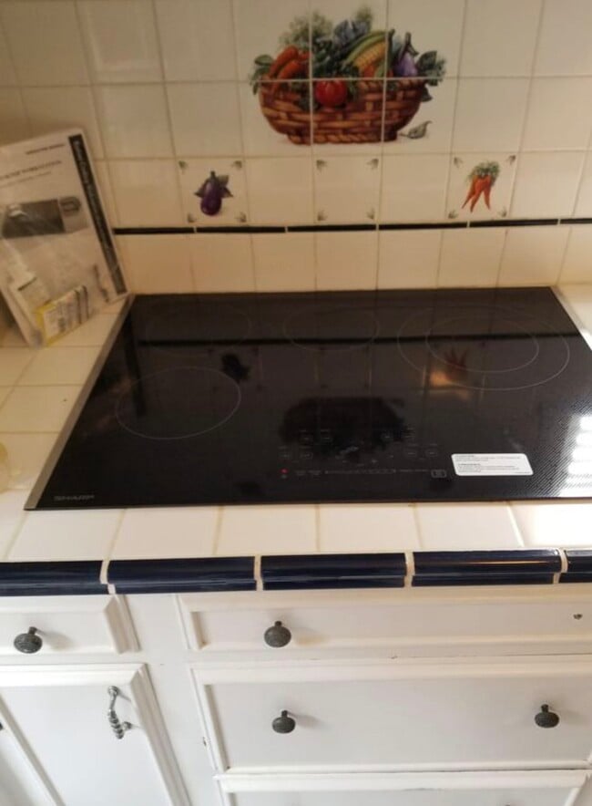 Photo - 295 Perryclear St