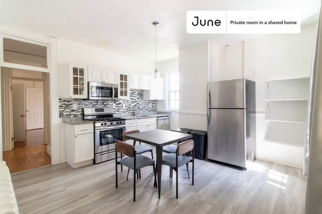 Photo - Room in Shared 5 bed/2 bath home Unidad B