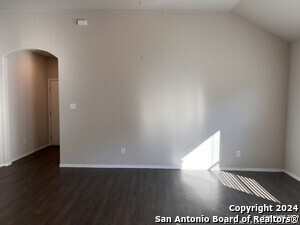 Photo - 527 Grayson Ln