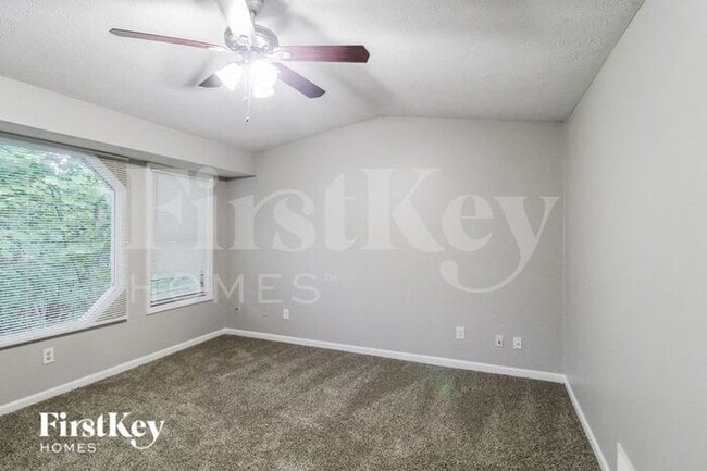 Photo - 634 Woodsong Ln