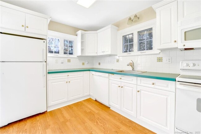 Photo - 443 Benson Rd