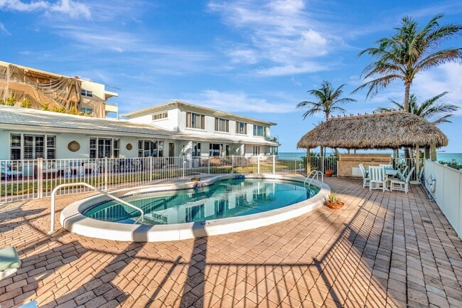 Photo - 2711 S Ocean Blvd Unidad 0020