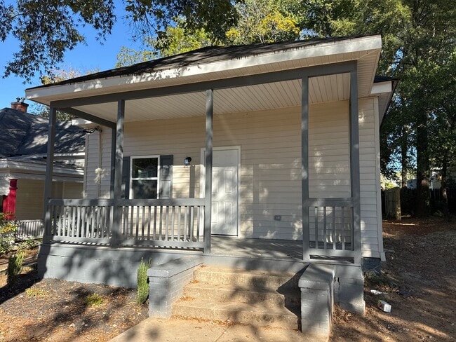 Building Photo - 3Bed 2Bath Home