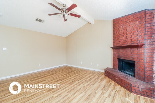 Photo - 5715 Woodsetter Ct