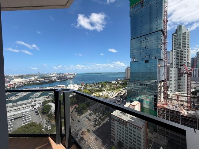 Building Photo - 398 NE 5th St Unit 2015