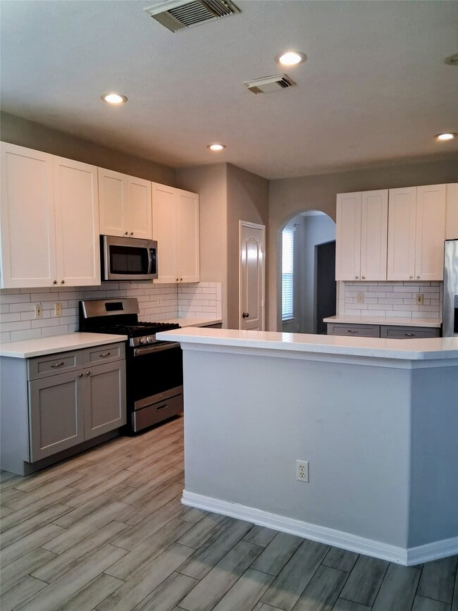 Photo - 10015 Dawn Brook Dr
