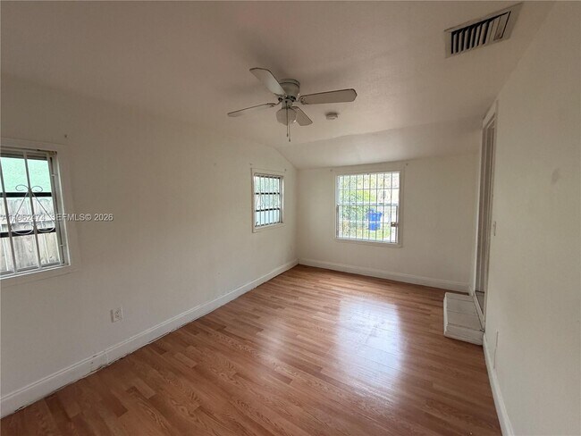 Photo - 800 NW 63rd St