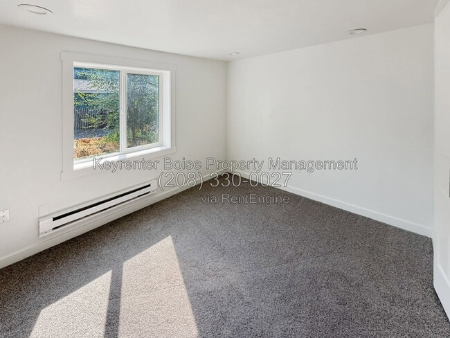 Photo - 611 20th Ave N