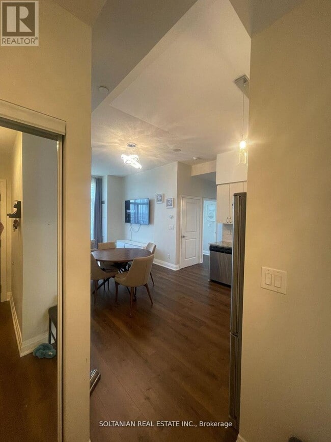 Photo - 3600 Hwy 7 W Unité 702