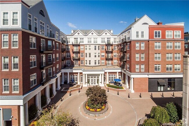 Building Photo - 85 Memorial Rd Unit APT 414