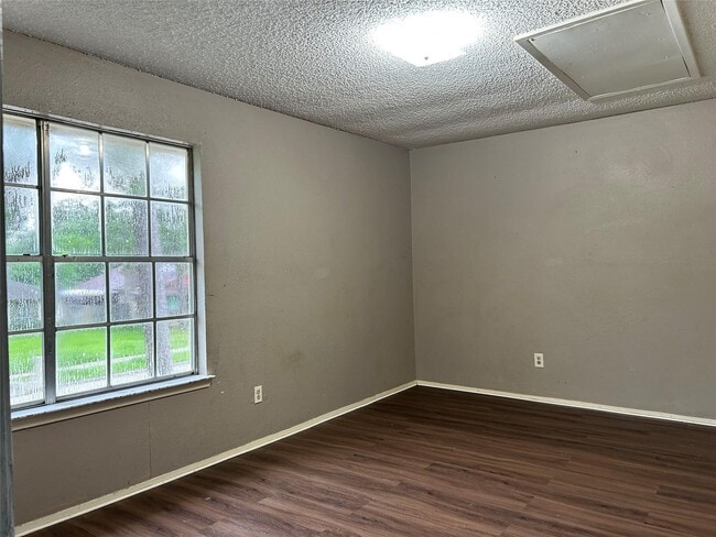 Photo - 23122 Dew Wood Ln