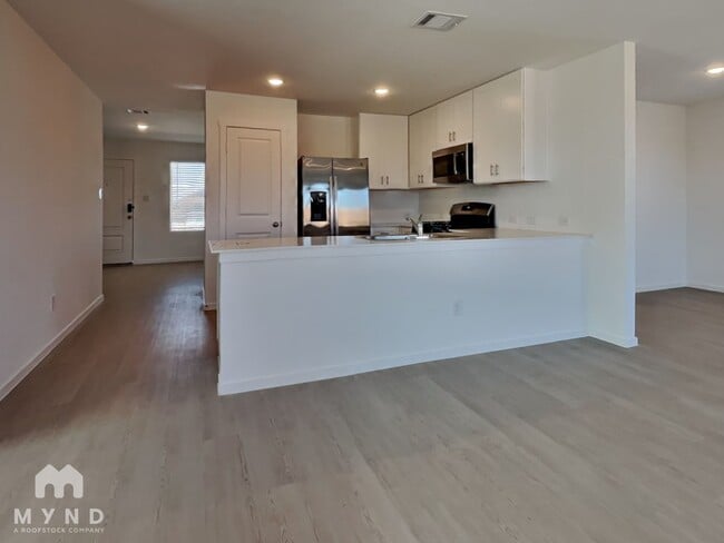 Photo - 302 Gadwall Ave