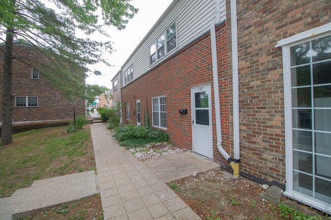 Photo - 1201 Old 63 S