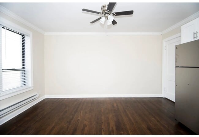Photo - 3345 N Marshfield Ave