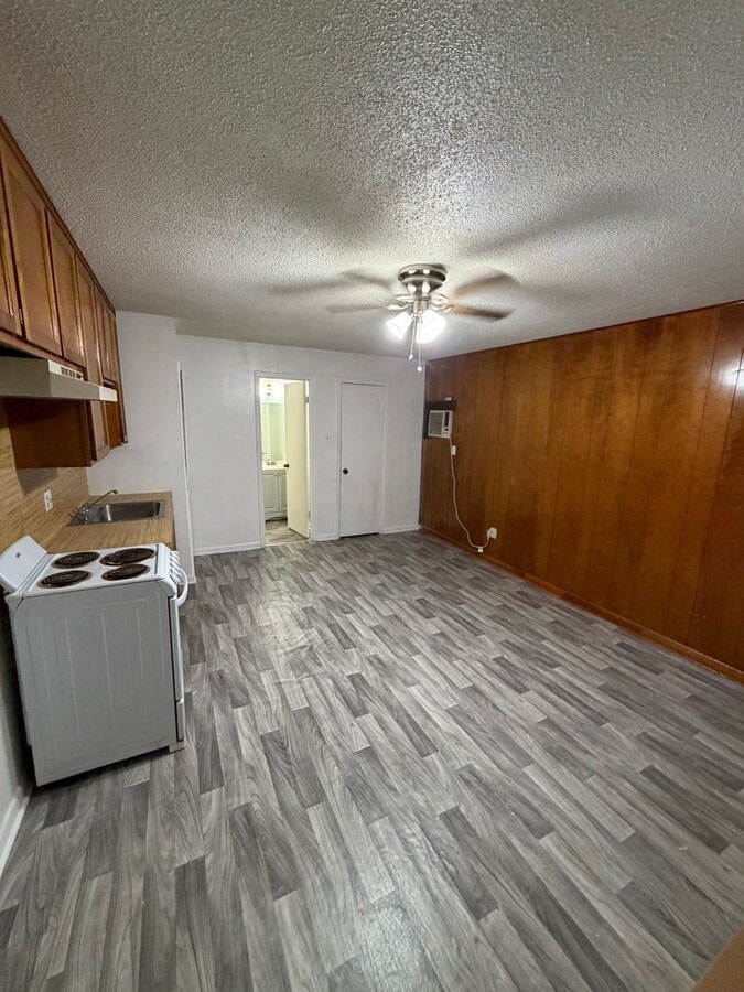 Photo - Studio Apartment Available in Huntsville, TX Unit M