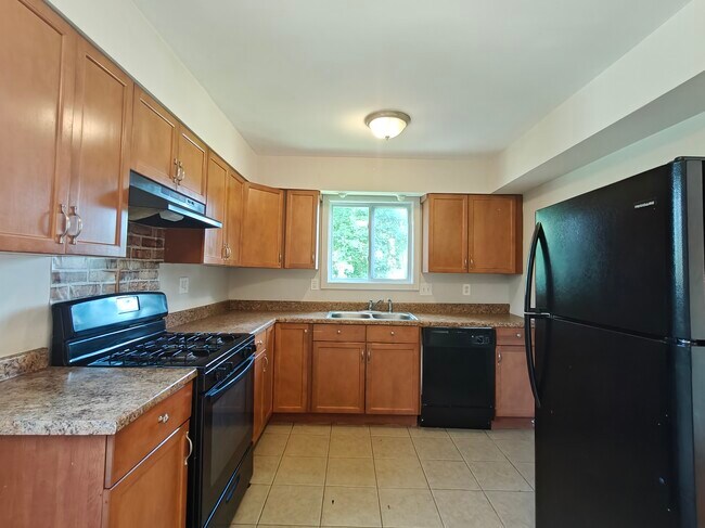 Photo - 210 Valley Rd